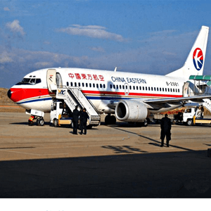 乌鲁木齐机场货运航空快运业稳步发展的原因是什么？